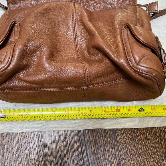 Michael Kors Leather Shoulder Bag w Crossbody Strap - Great Condition, RRP $349 - Picture 14 of 16